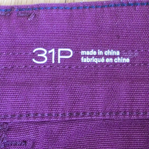 Pilcro The Wanderer Coated Relaxed Jeans In Purple Size 31P EUC